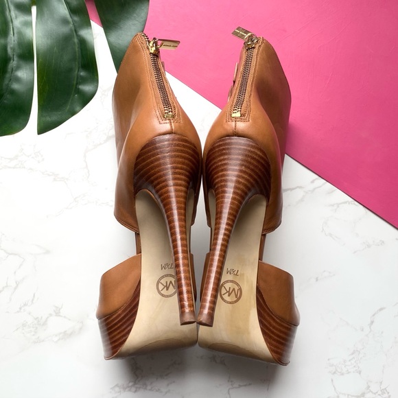 Michael Kors Ankle Wrap Buckles Teaser Platform Heels 7.5 - Picture 5 of 8